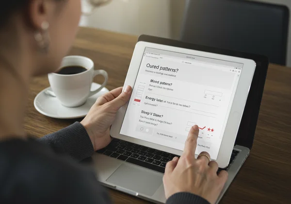 A person engaging with an online bipolar disorder test.
